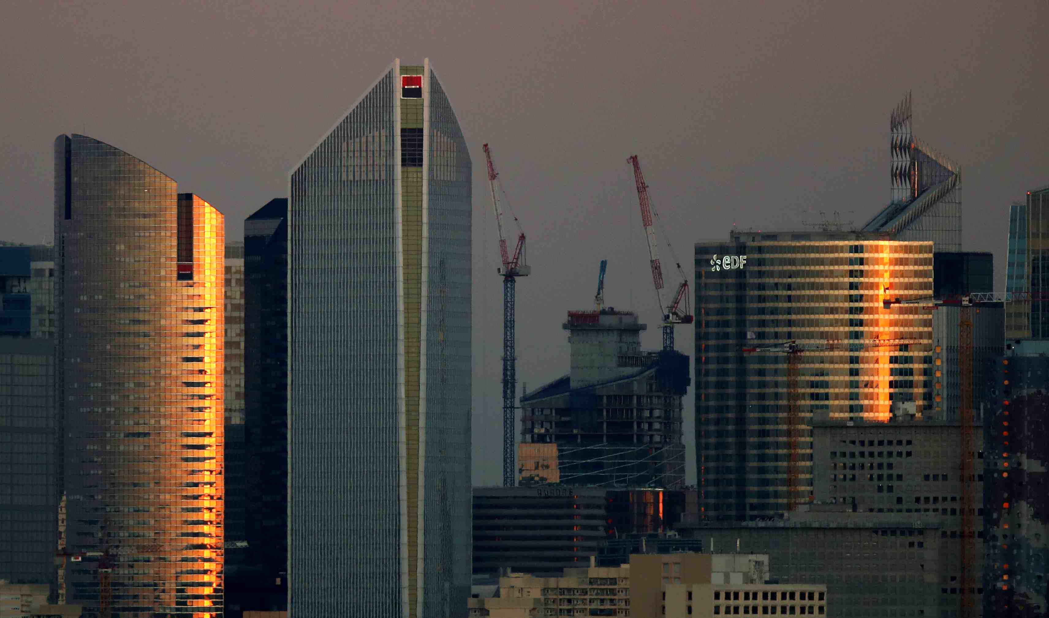 Socgen va verser 1,2 milliard d'euros aux usa pour violation de sanctions