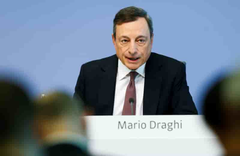 La bce, qui reste accommodante, discutera du qe cet automne
