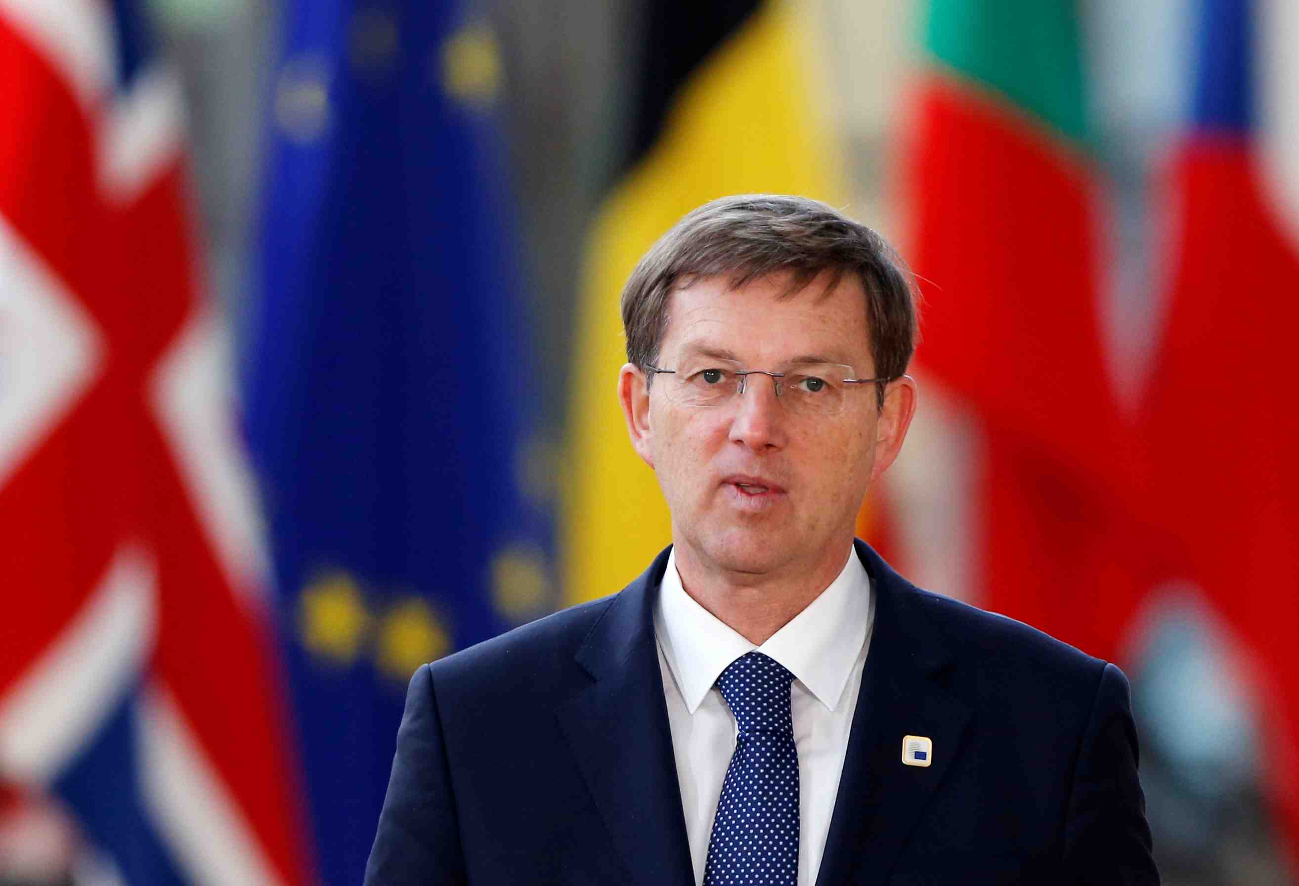 Demission du premier ministre slovene peu avant les elections
