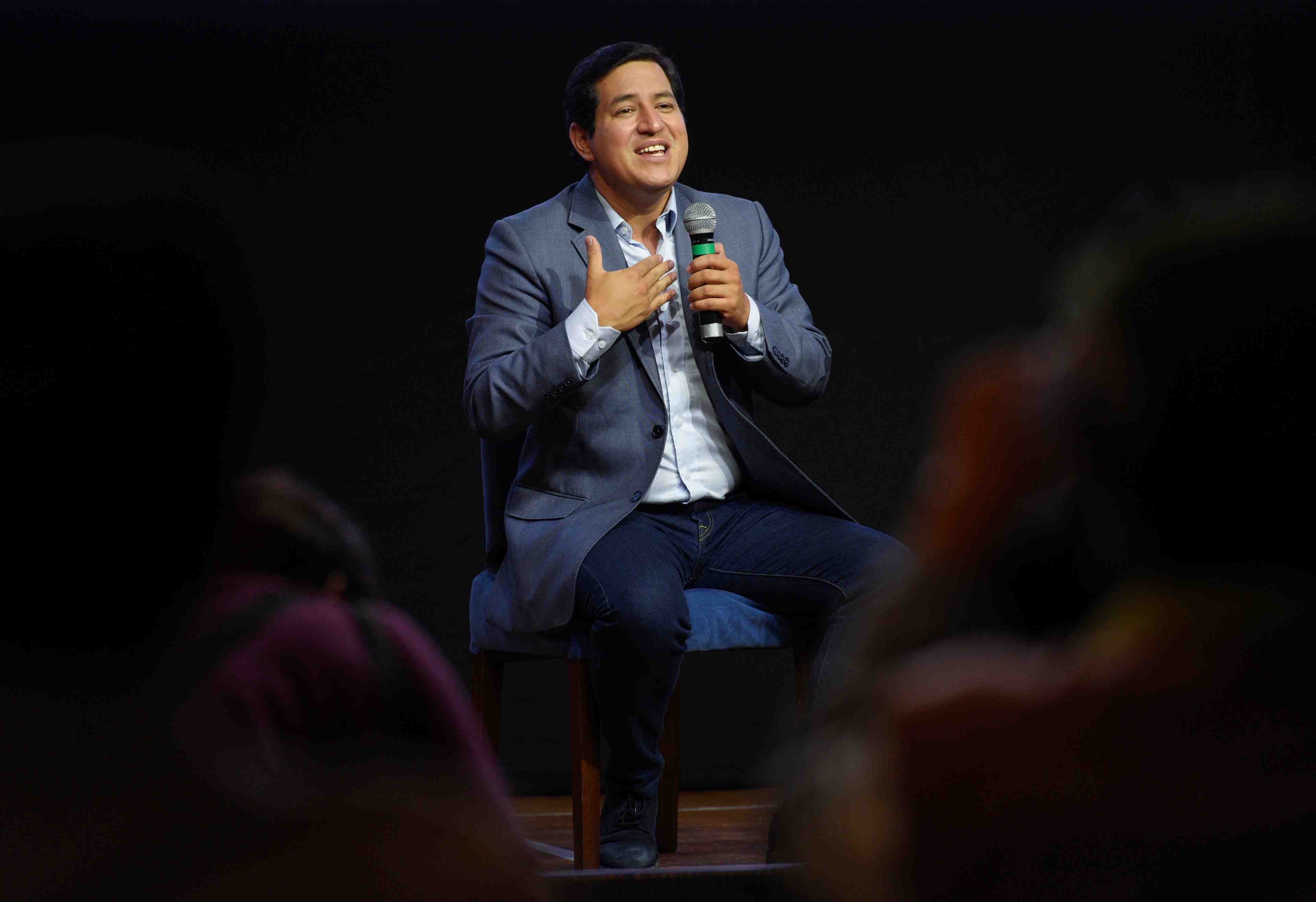 Equateur: arauz en tete du premier tour de la presidentielle