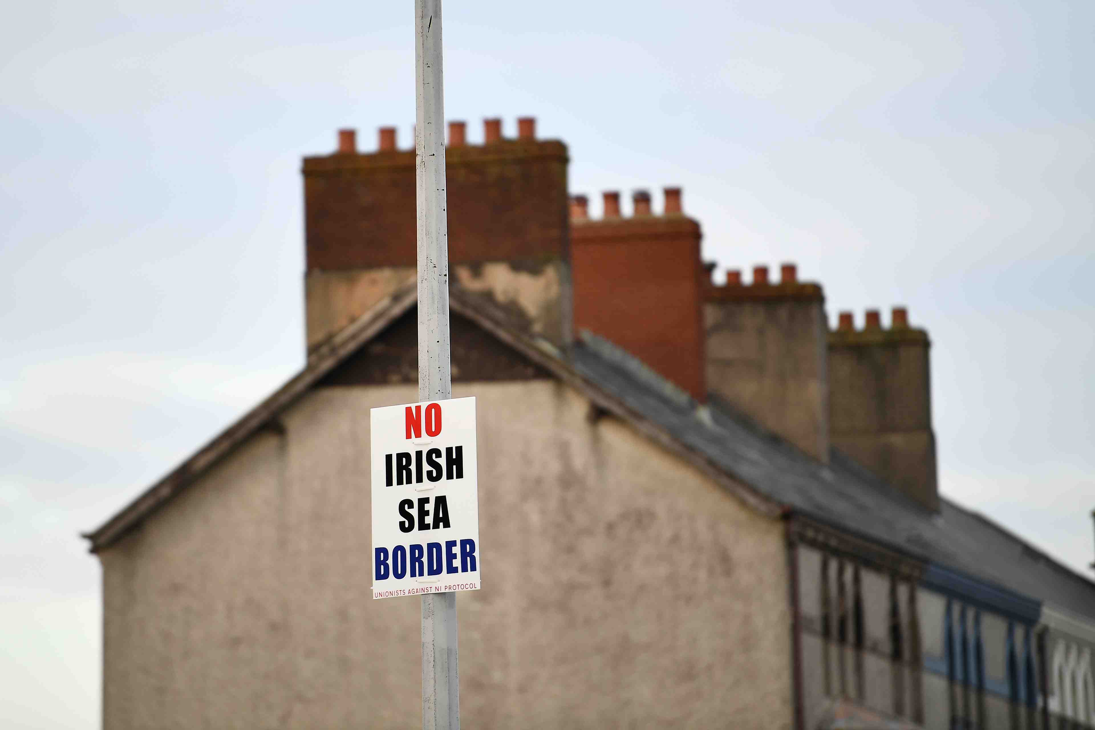 Irlande du nord : londres appelle au pragmatisme, bruxelles au retour de la confiance
