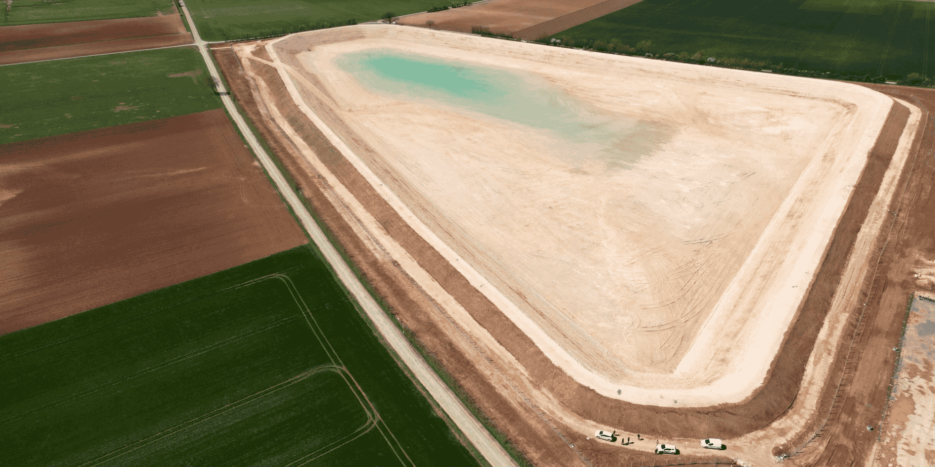 La méga-bassine de Sainte-Soline, dans les Deux-Sèvres, a été le théâtre de violents affrontements en octobre 2022 puis mars 2023 entre les opposants à cette installation et les forces de l'ordre.