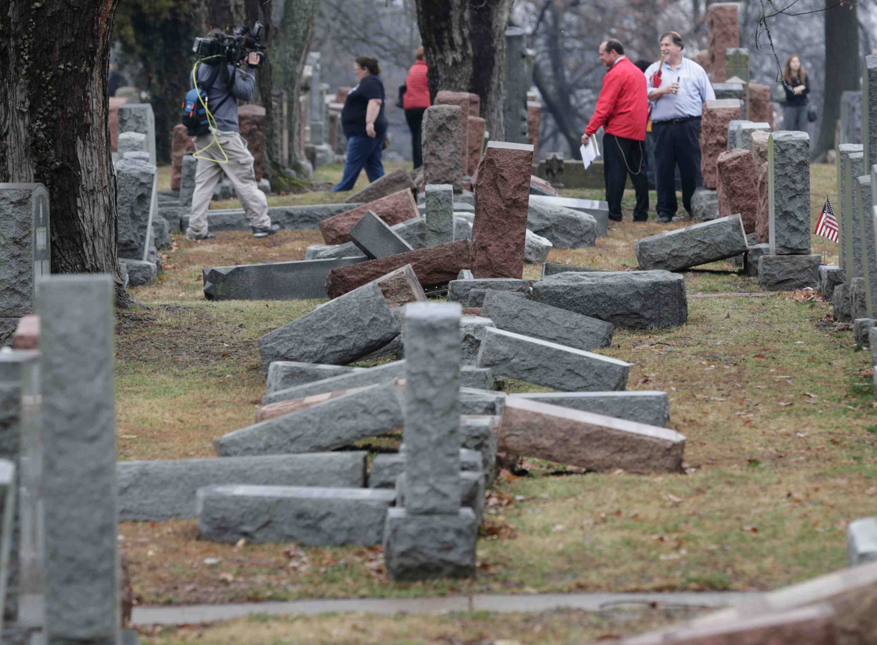 Trump s'indigne des menaces antisemites