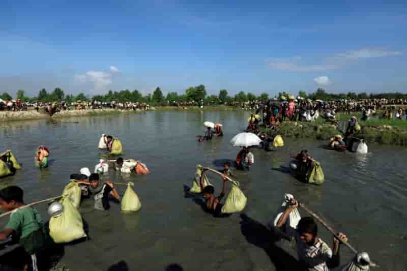 Les rohingya continuent d'affluer par milliers au bangladesh