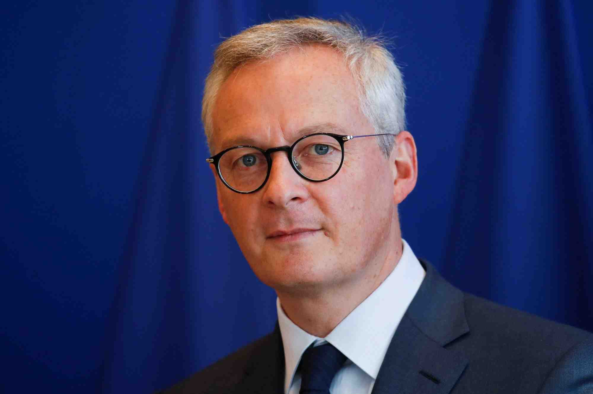 La taxe sur le numérique est-elle en danger à l'OCDE comme le sous-entend Bruno Le Maire ? Le timing de ses déclarations -à quelques heures de la confirmation de sanctions américaines contre la France-, le silence de l'OCDE et l'absence de confirmation de l'administration américaine, indiquent qu'il faut prendre, du moins pour l'instant, ses affirmations avec prudence.