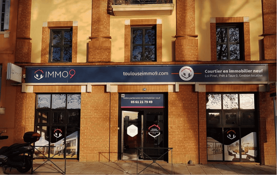 L’agence de courtage en immobilier neuf de Toulouse IMMO9 sur le quai de Tounis © Sign’enseigne