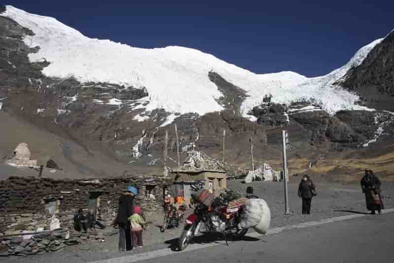 Les glaciers tibetains menaces par le rechauffement climatique