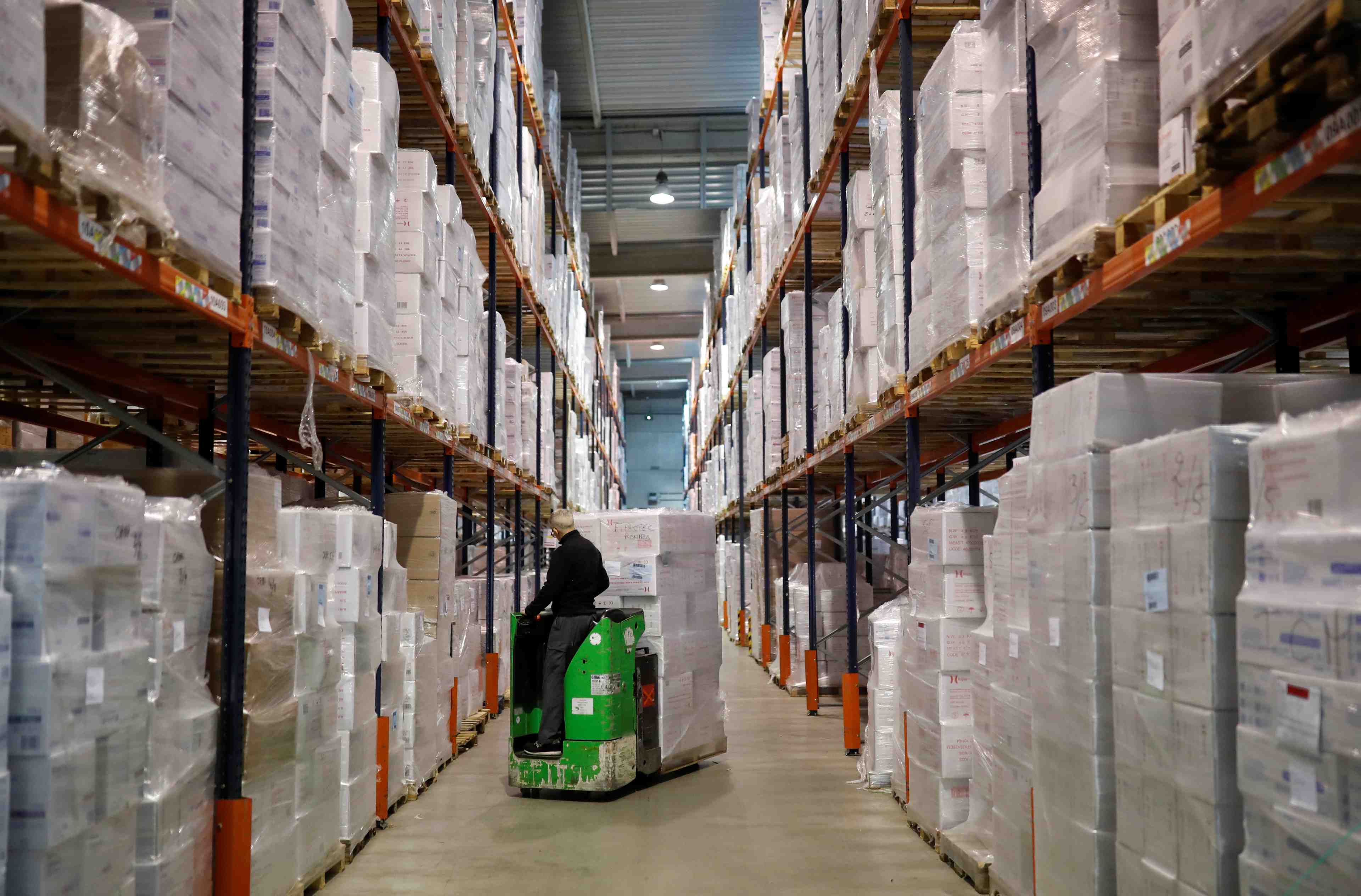 France: les entreprises assumeront 15% du chomage partiel a partir du 1er juin