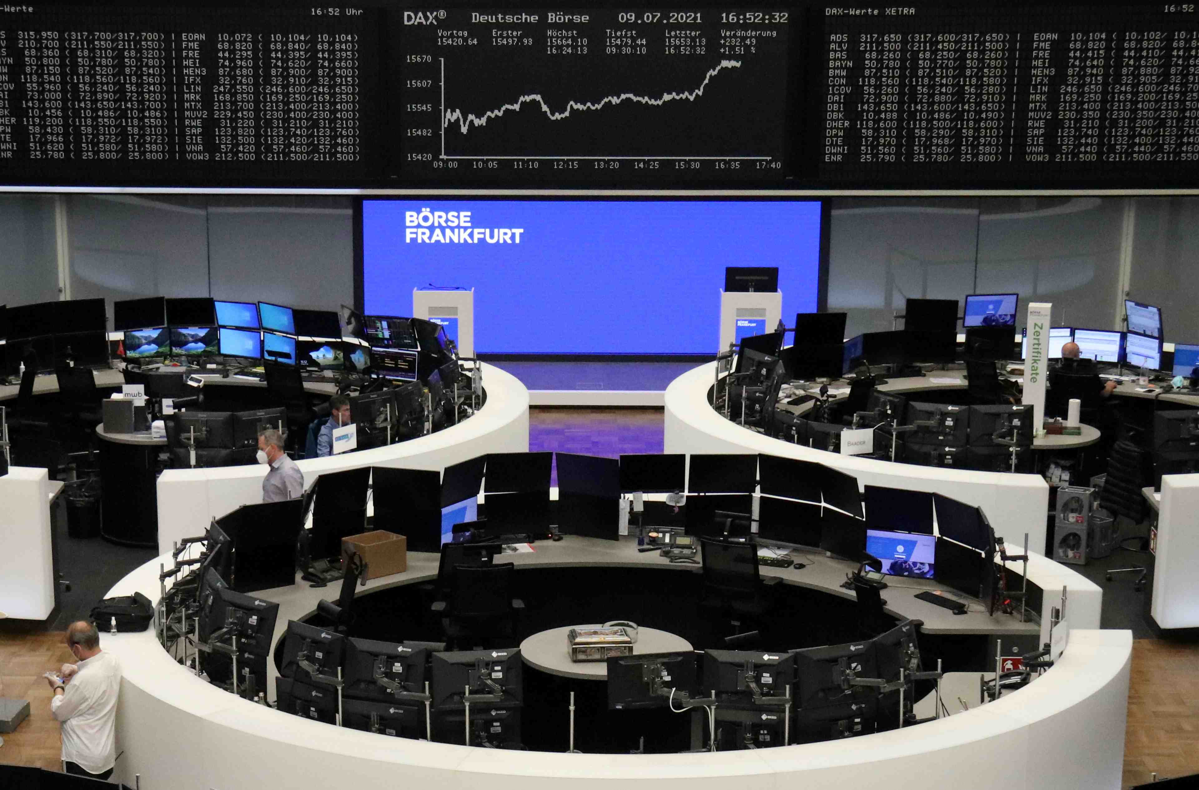 Les bourses europeenes ouvrent en baisse