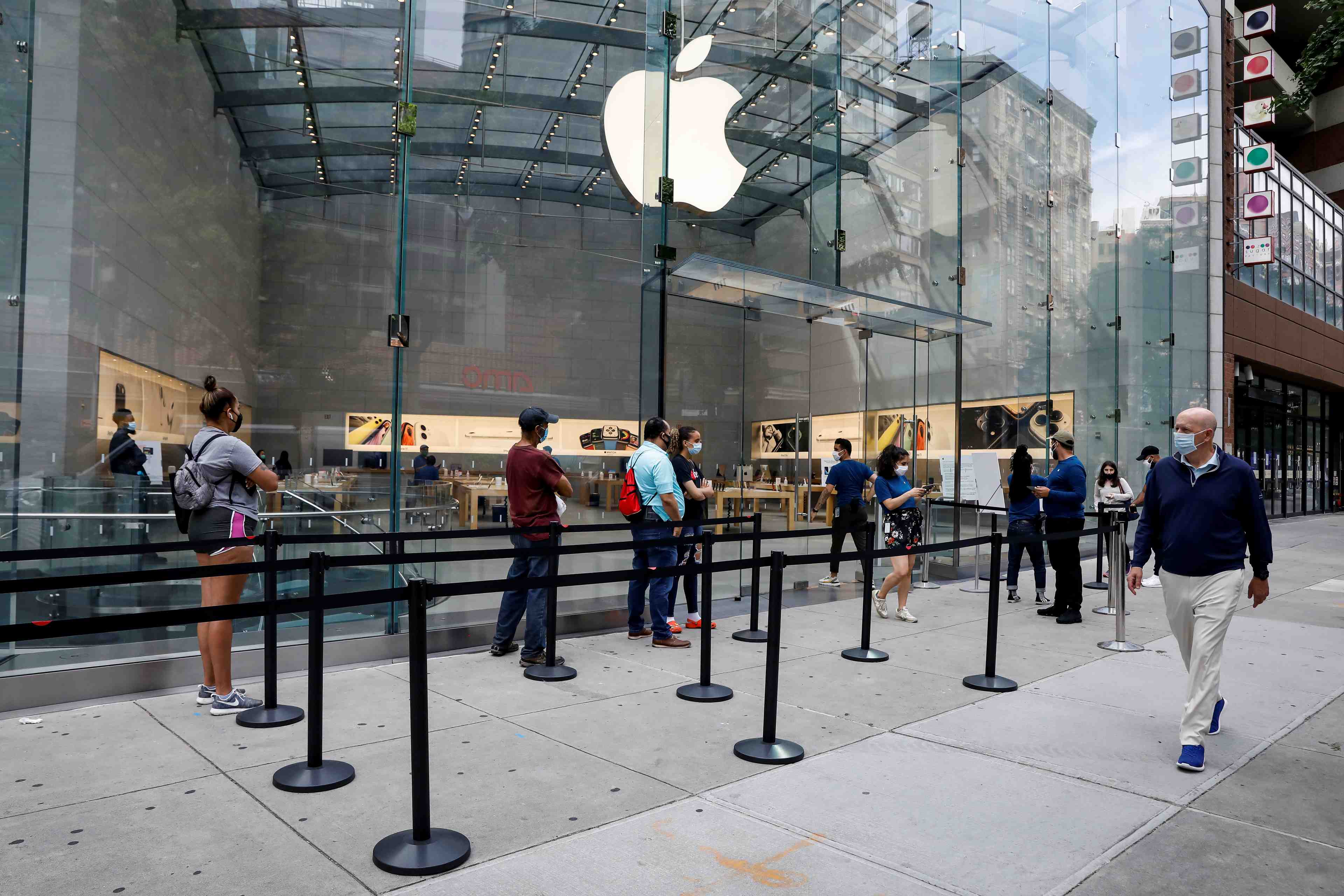 Coronavirus: apple ferme a nouveau des boutiques aux etats-unis