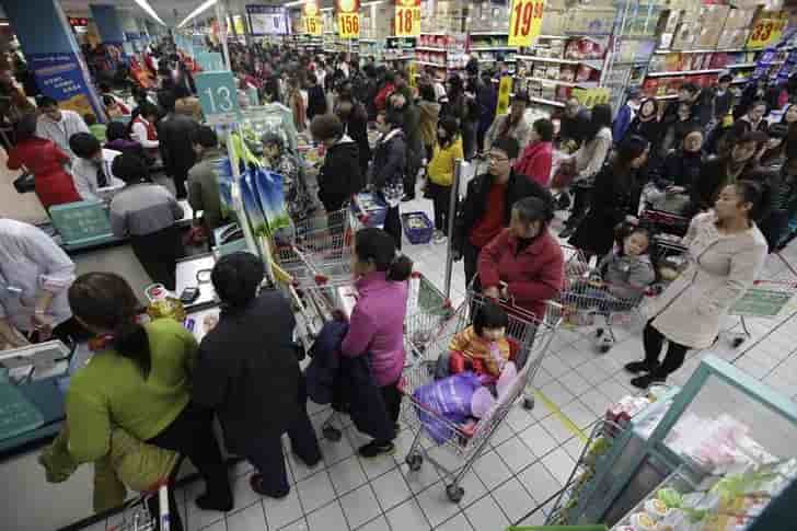 Carrefour dement avoir mandate des banques pour ceder la chine