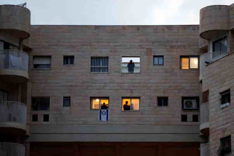 Coronavirus: israel rend obligatoire le confinement a domicile