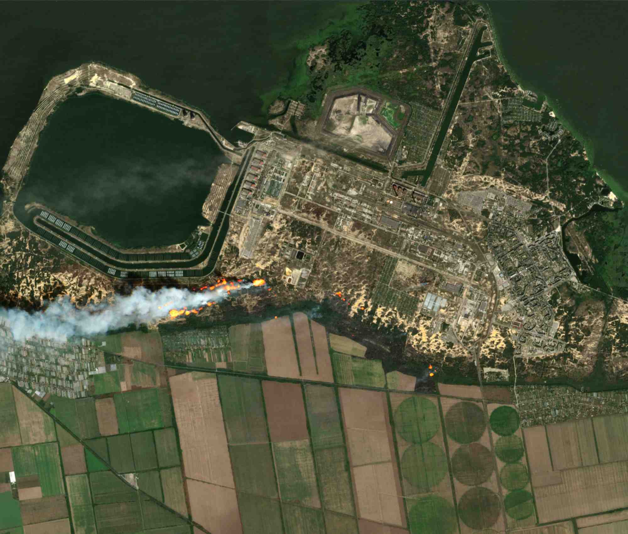 Nouveaux bombardements a zaporijjia, moscou et kyiv s'accusent