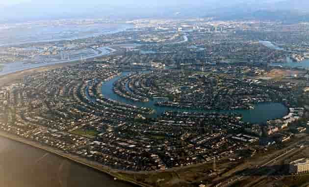 La Californie, région célèbre pour la Silicon Valley, essaie d'imposer des limites à l'intelligence artificielle.