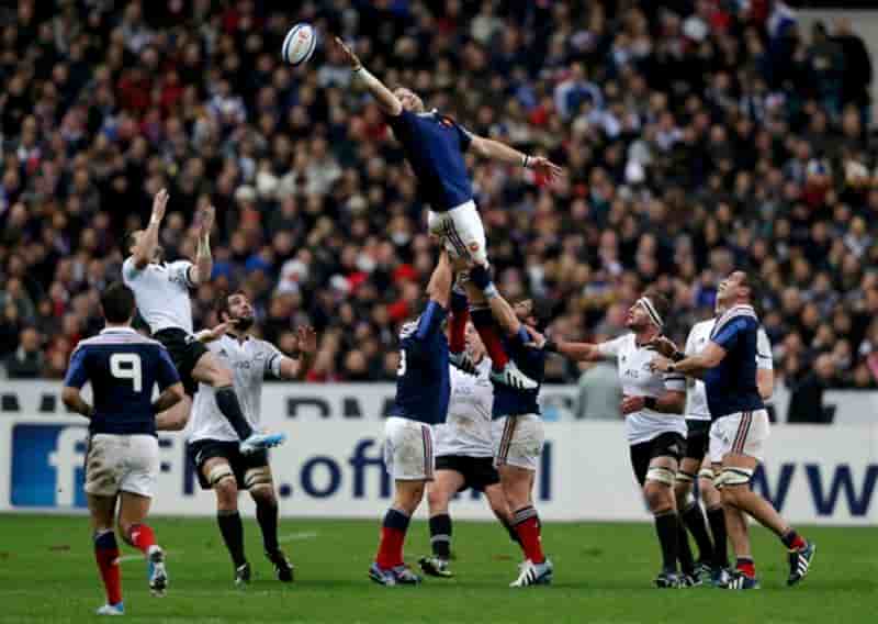 Rugby: les Bleus, si proches et si loin des All Blacks