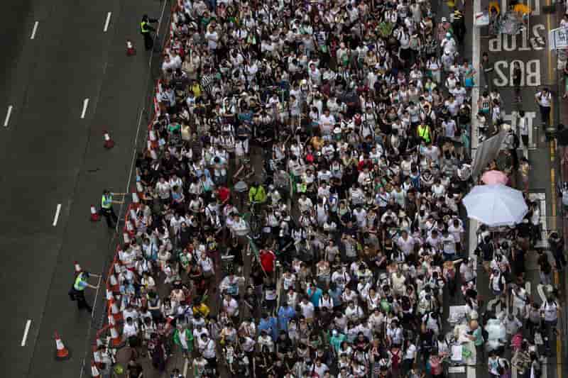 Vaste manifestation pour la démocratie à Hong Kong