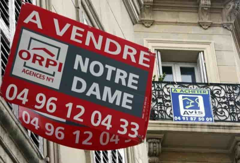 Les prix des logements en hausse au 3e trimestre et en recul sur un an