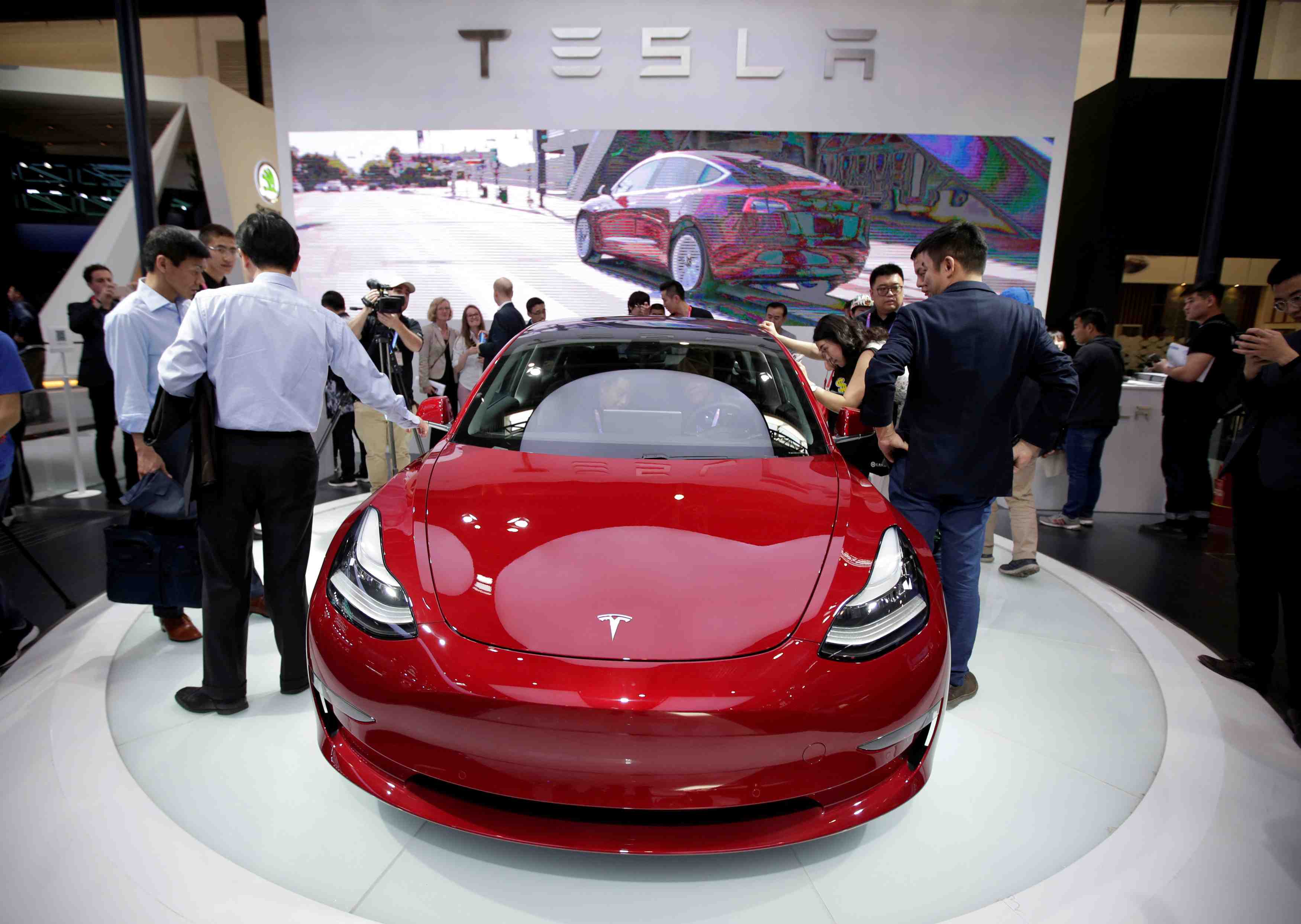 Tesla, a suivre a wall street