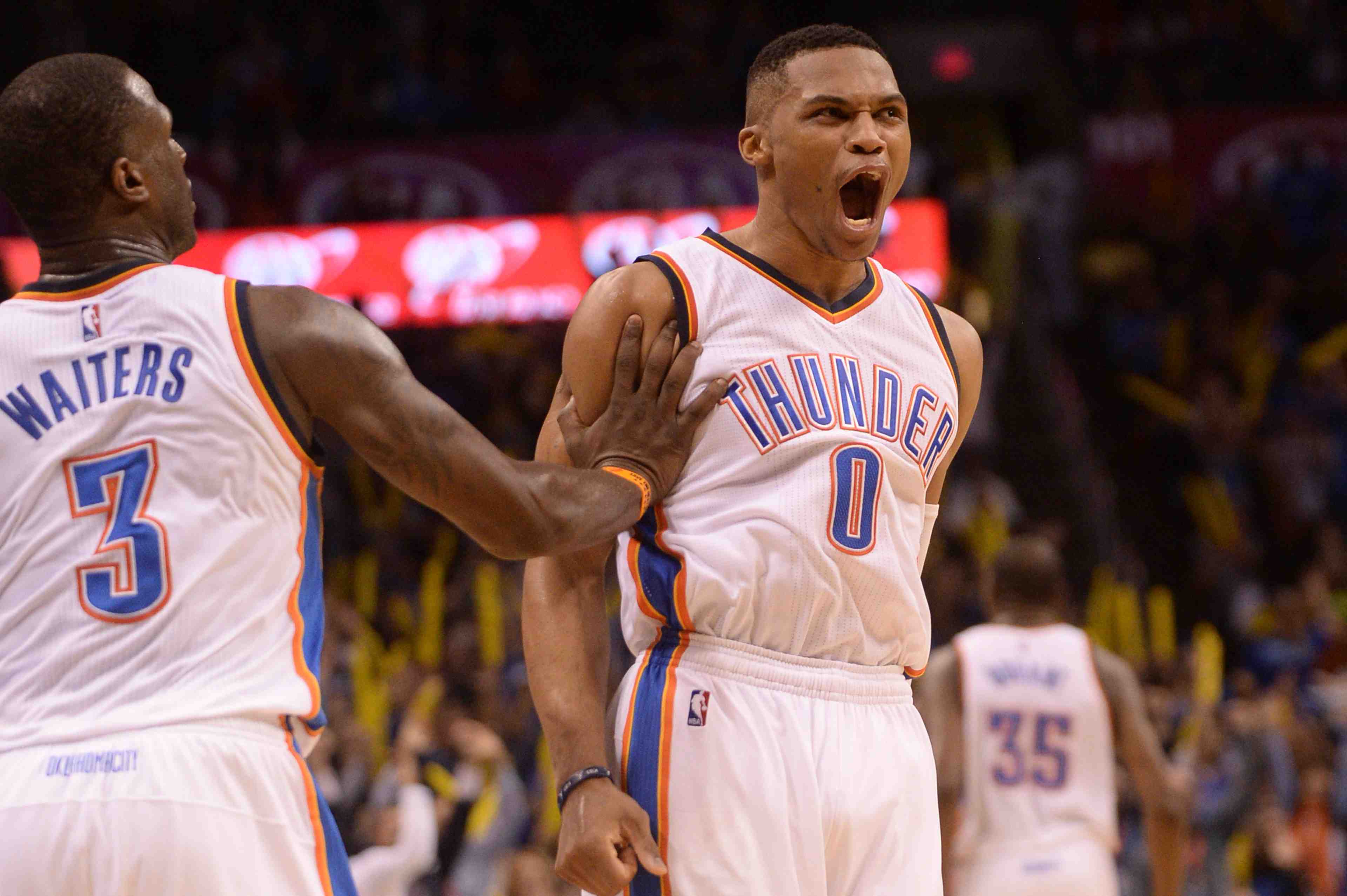 Golden state frole la fin de serie, parker s'incline face a noah