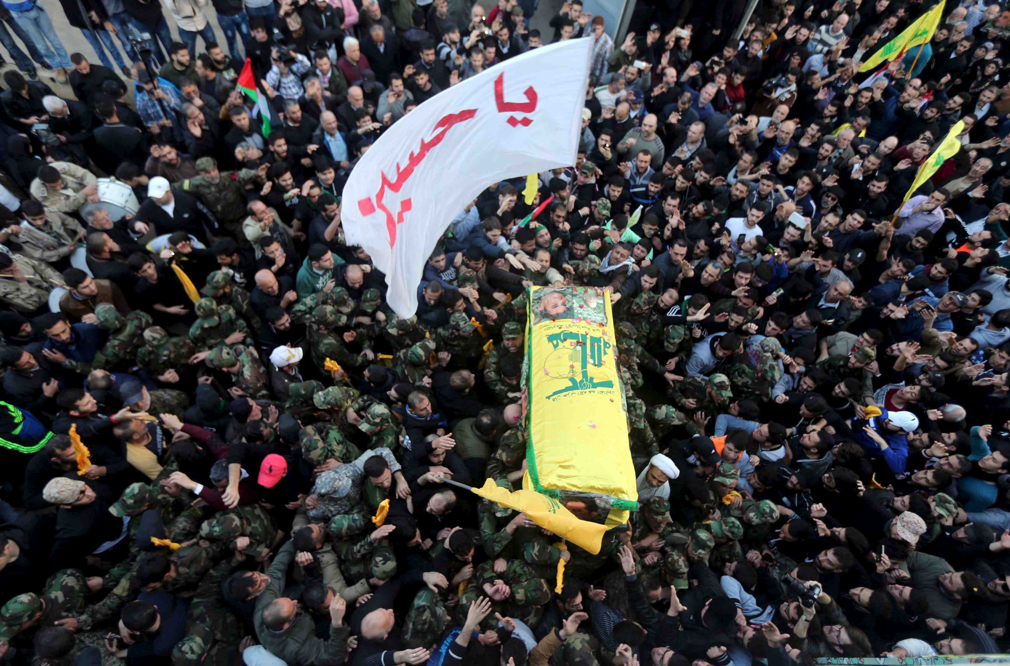 Le hezbollah crie vengeance apres la mort d'un dignitaire