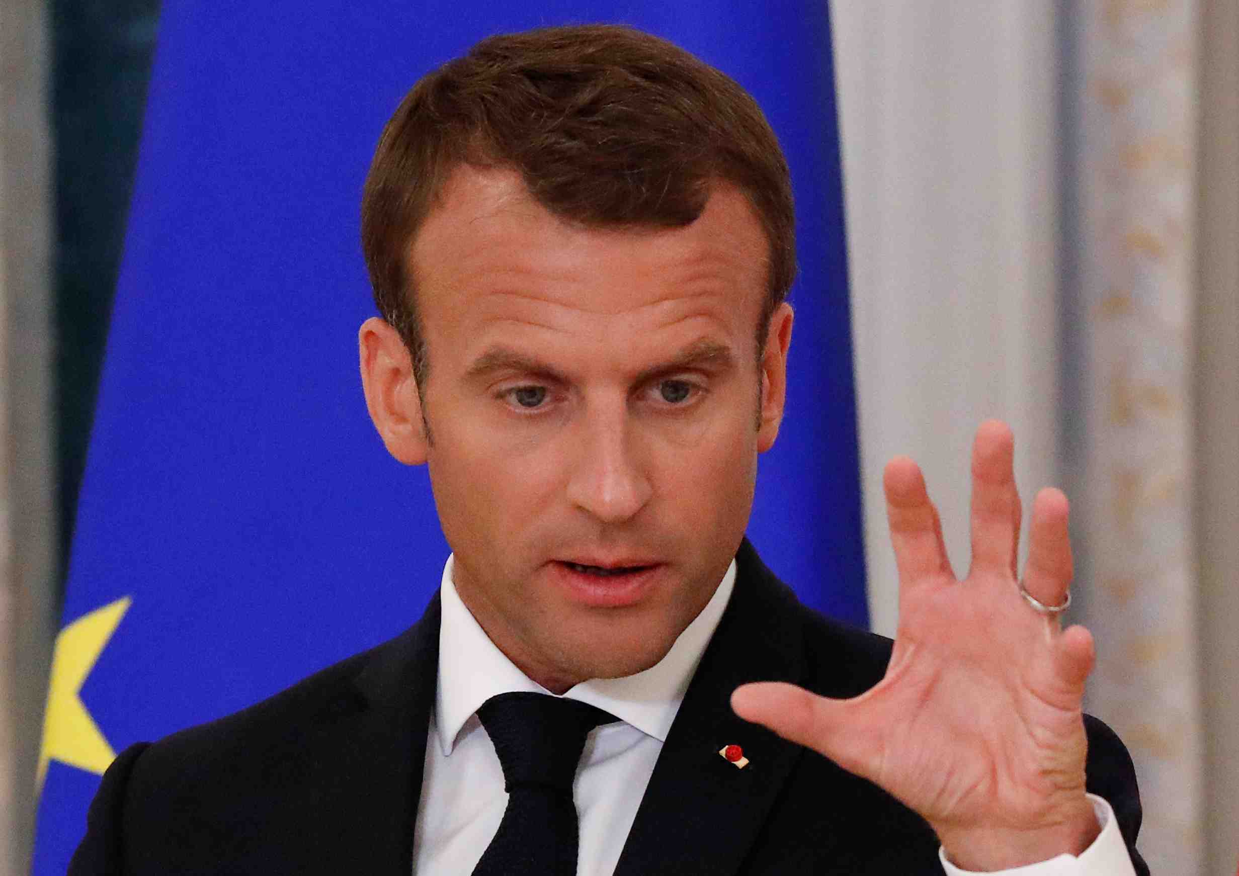 Les conflits sociaux pesent sur la cote de macron, selon un sondage