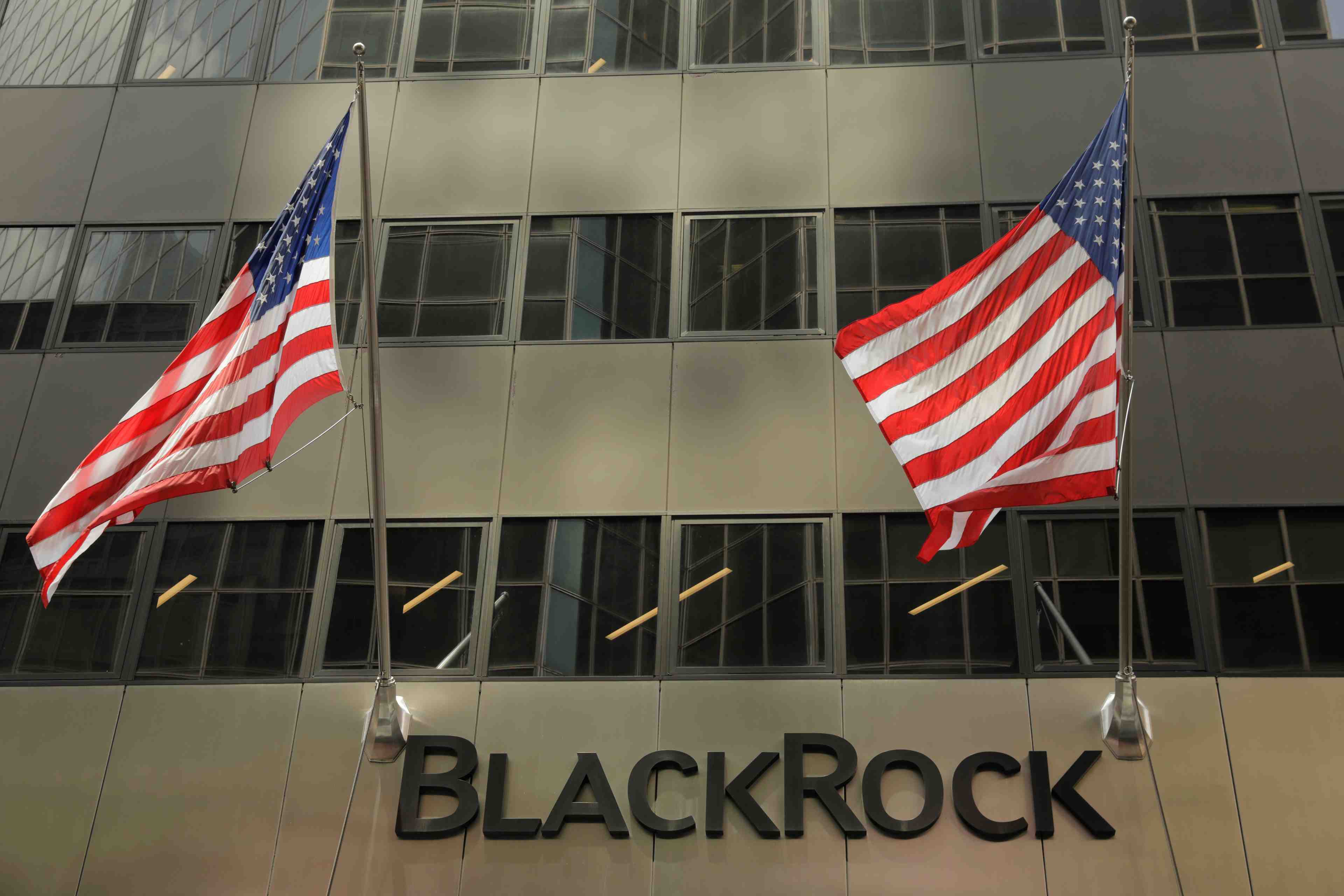 Webhelp suscite l'interet de blackrock et d'eurazeo