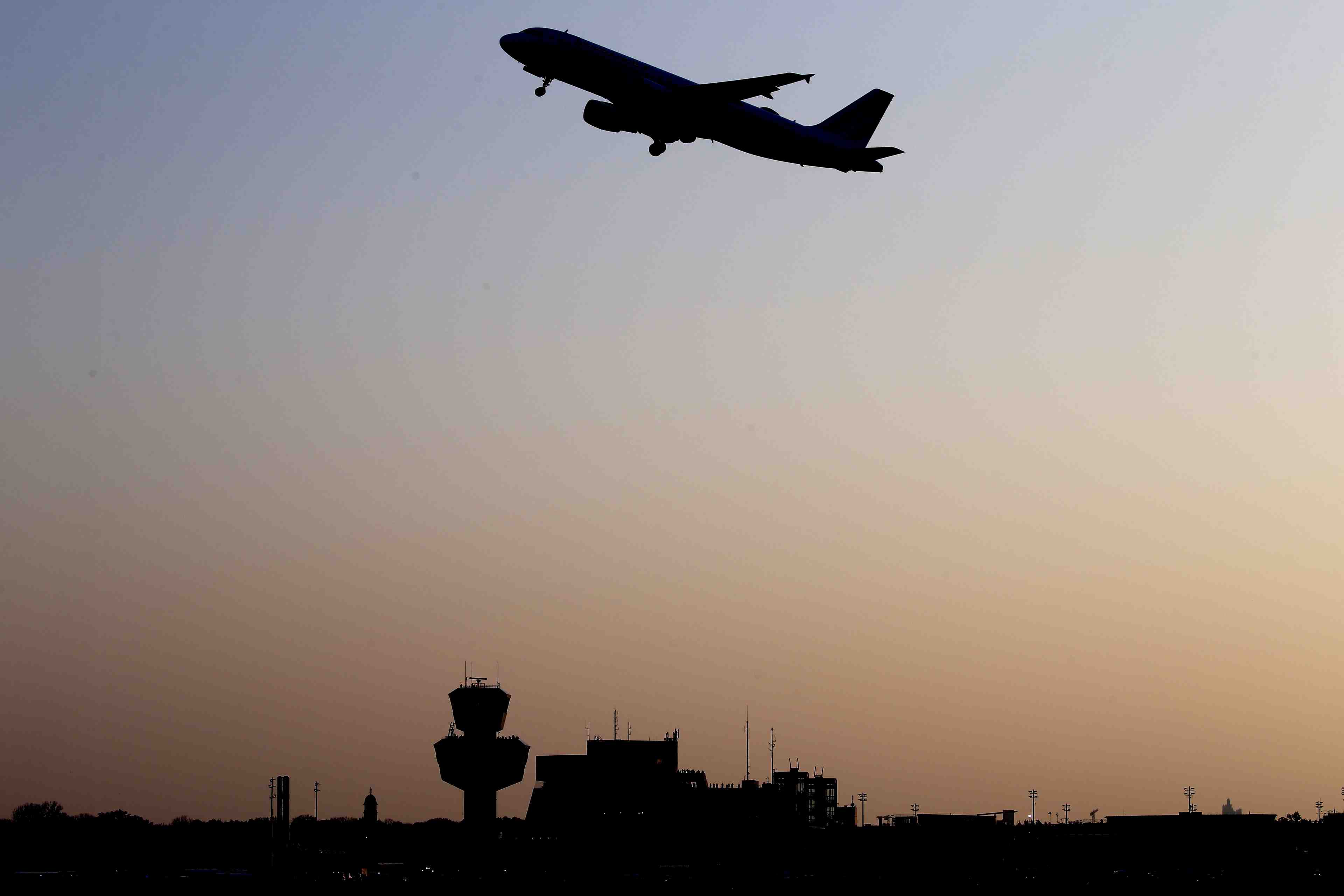 Coronavirus: le variant delta ternit les espoirs de reprise du tourisme europeen