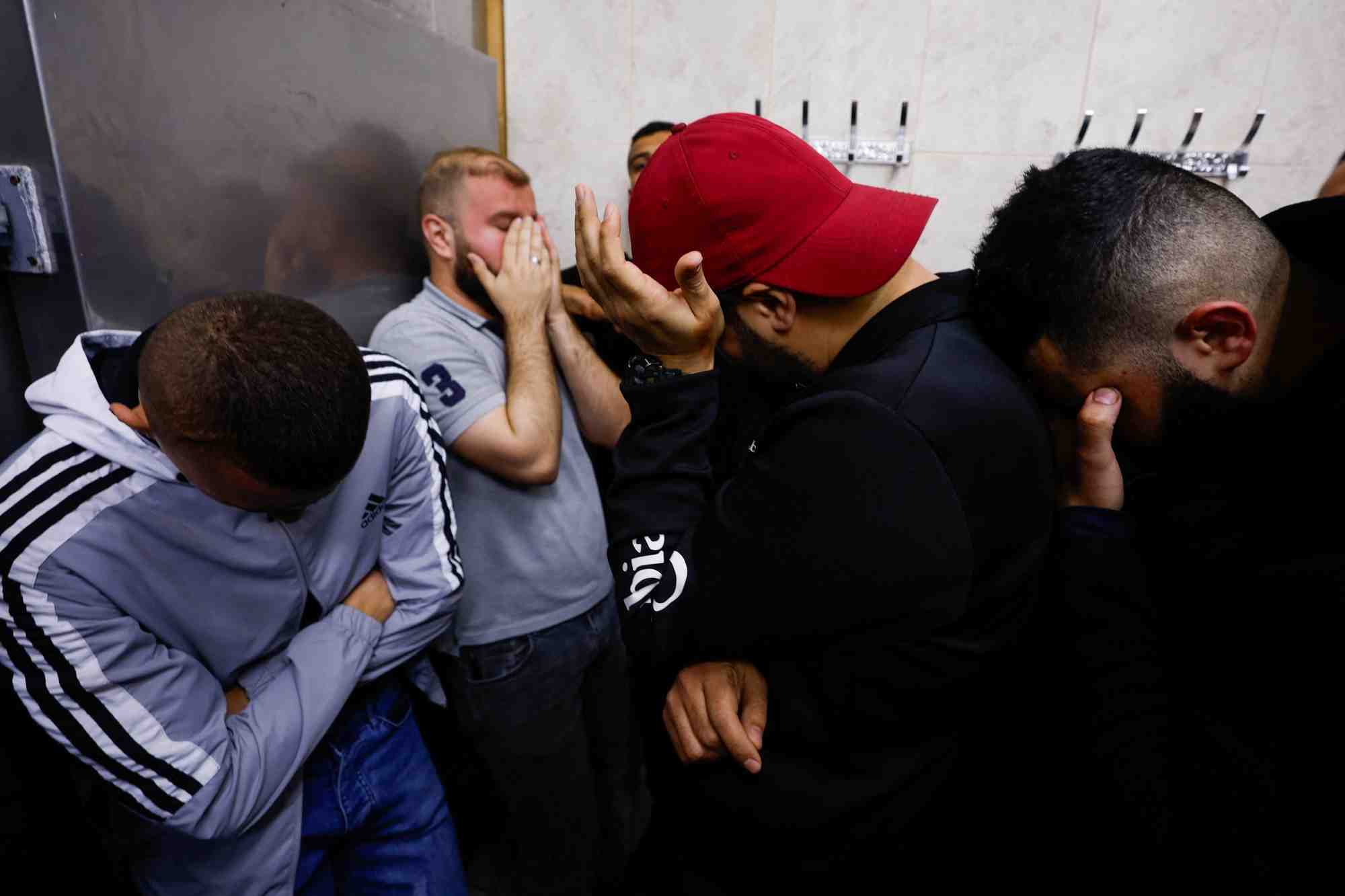 Au moins deux palestiniens abattus par l'armee israelienne en cisjordanie