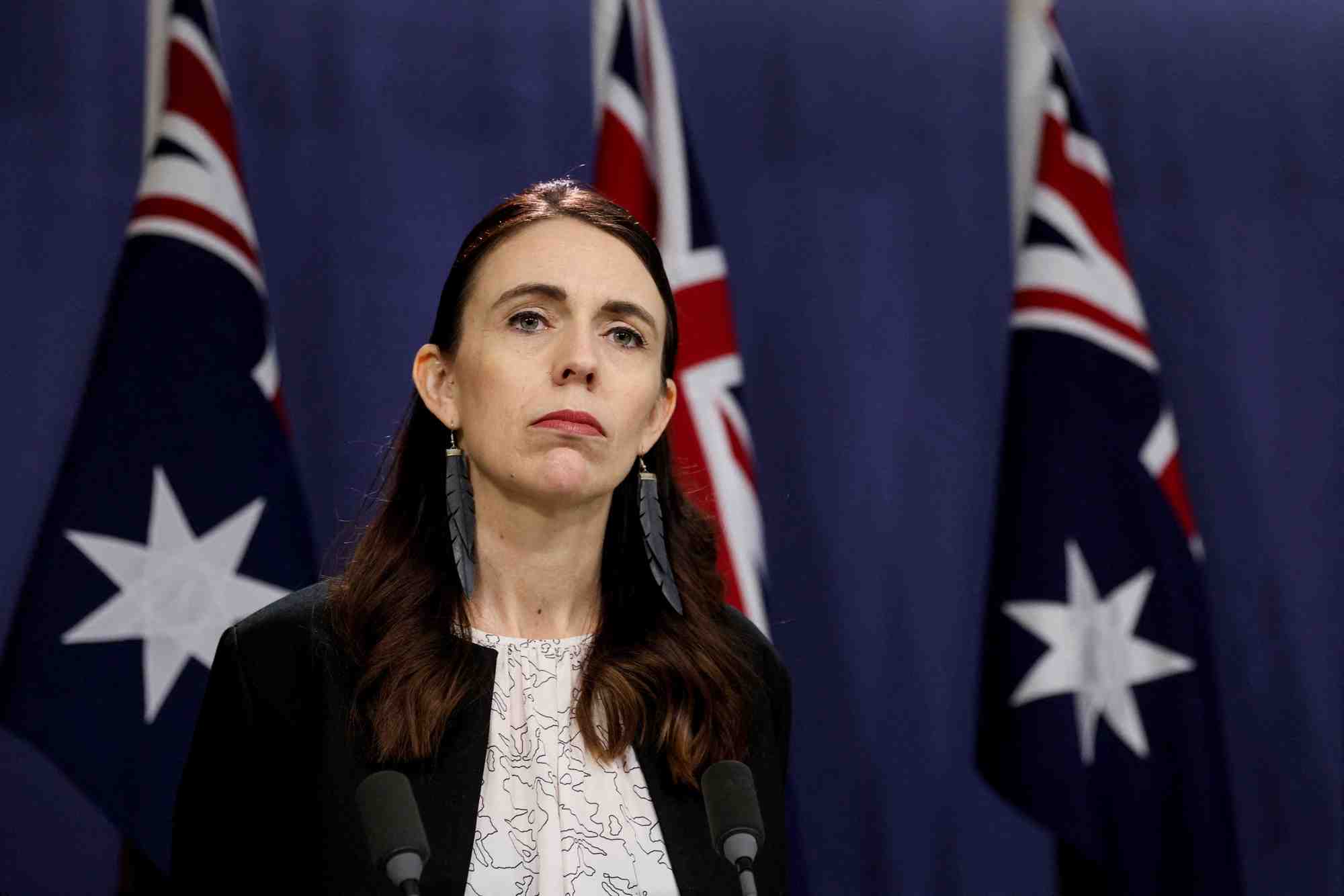 La premiere ministre sortante de nouvelle-zelande, jacinda ardernlors d'une conference de presse a sydney, australie