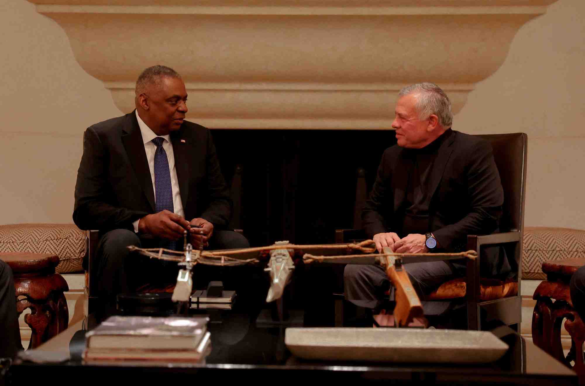 Le roi abdallah ii de jordanie rencontre le secretaire americain a la defense lloyd austin a amman