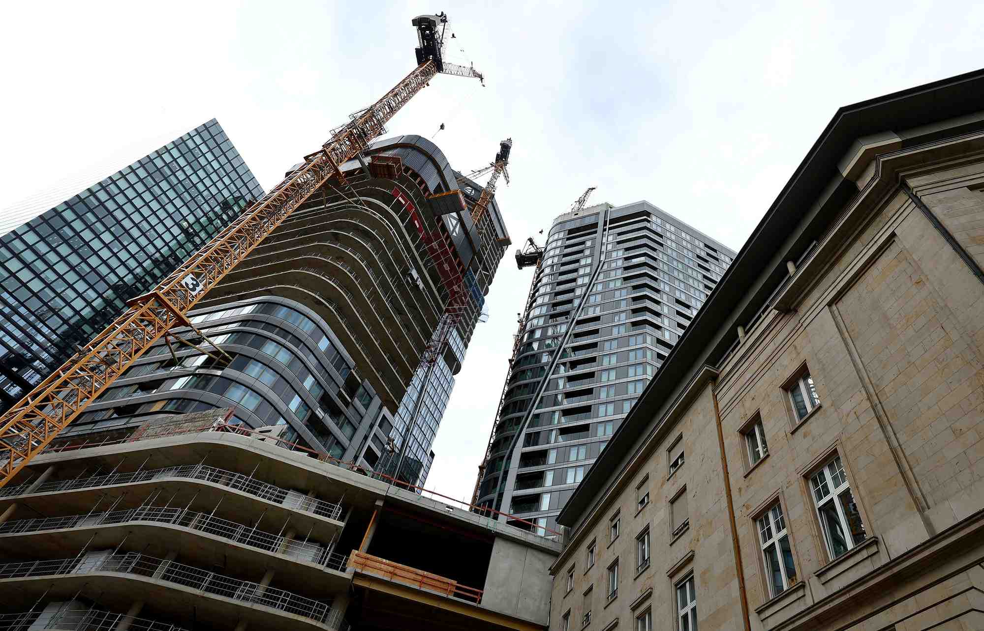 Des chantiers de construction a francfort, en allemagne