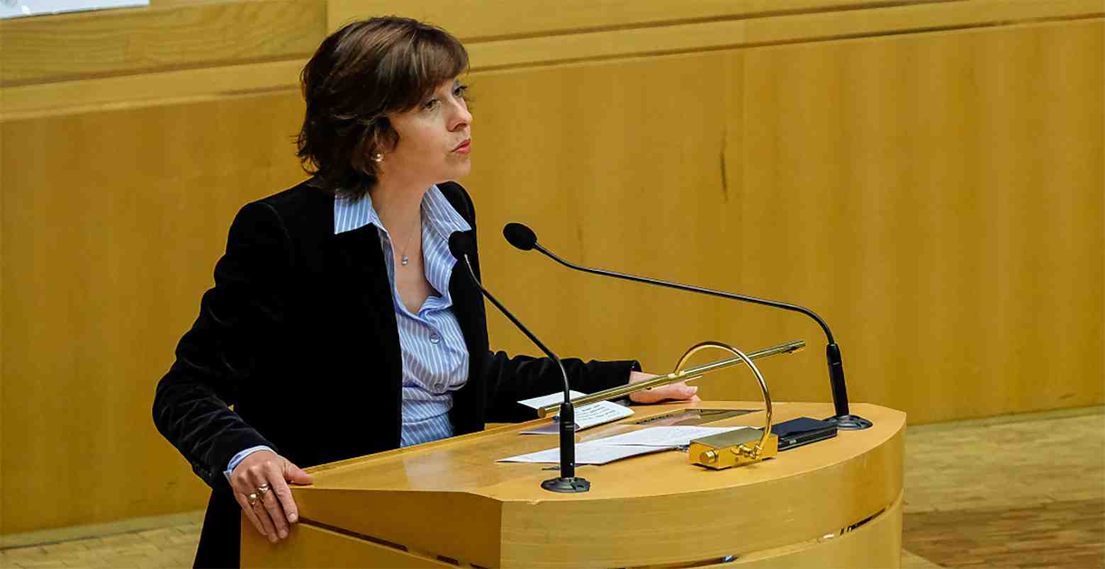 Carole Delga, présidente de la Région Occitanie, lance un plan de soutien massif à l'économie régionale.