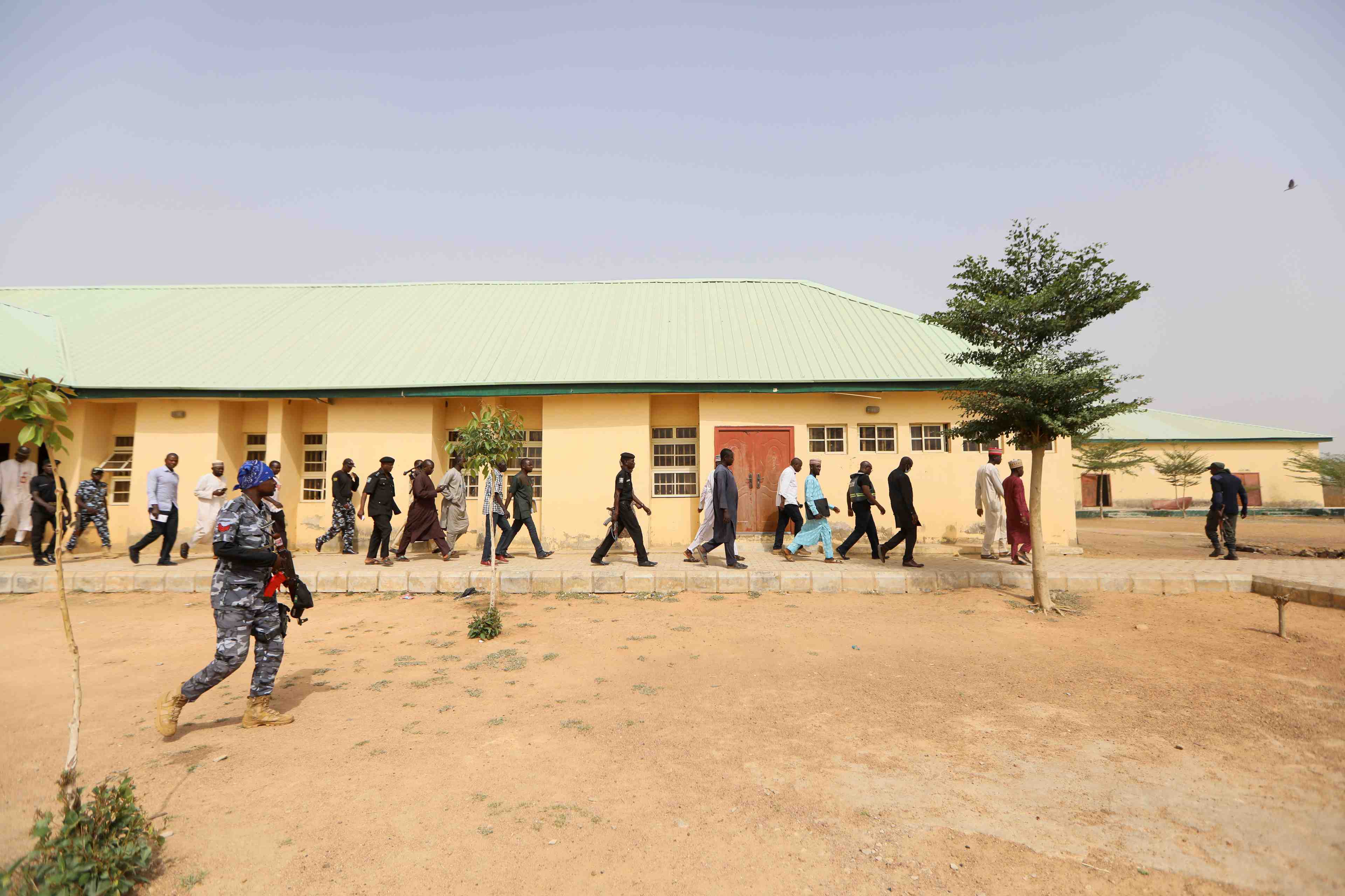 Nigeria: 27 adolescents liberes, plus de 300 jeunes filles toujours recherchees