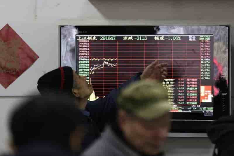 Nouveau plongeon des bourses chinoises