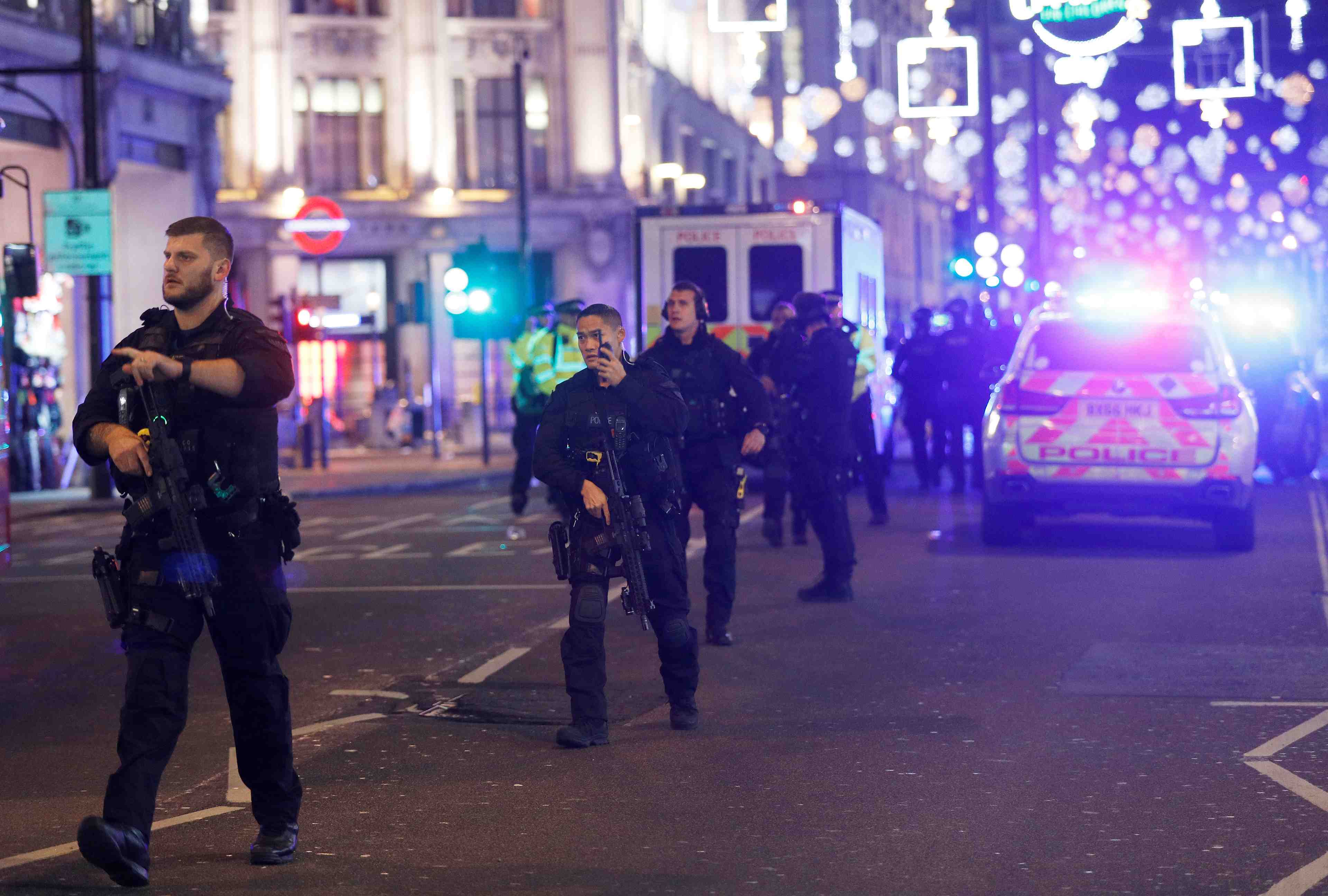 La police intervient dans le centre de londres, coups de feu signales