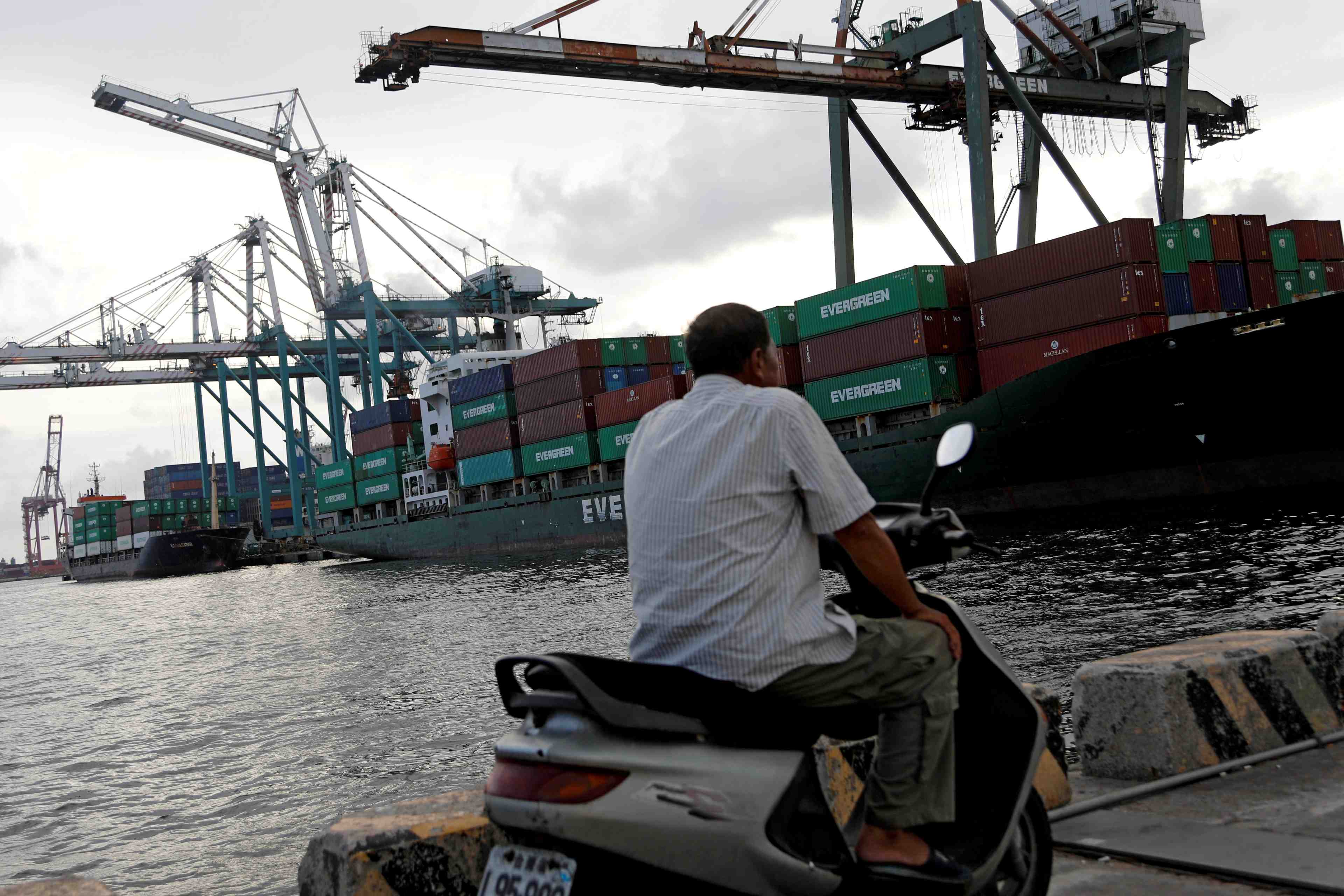 Canal de suez: report d'audience sur le different concernant l'ever given