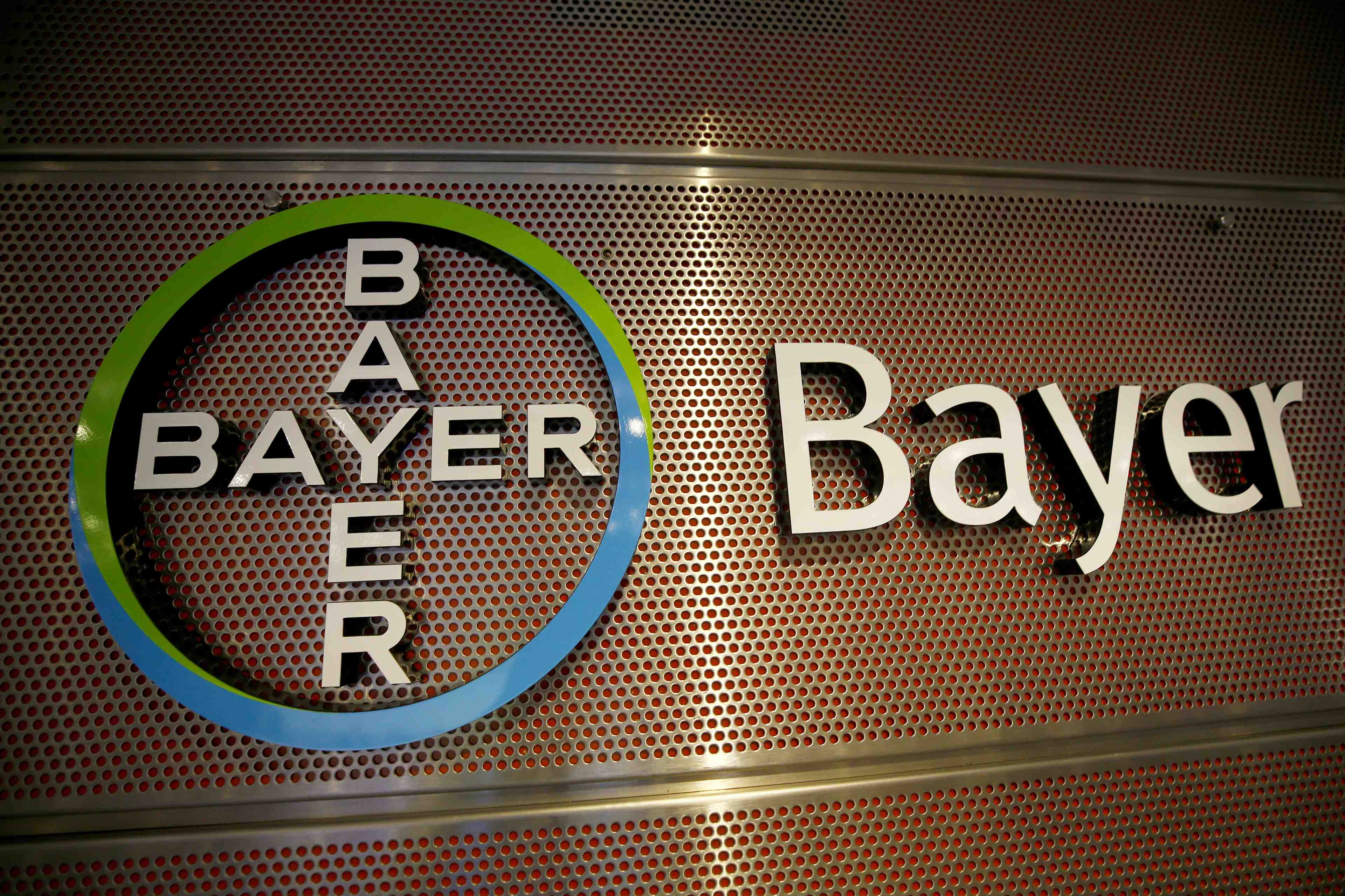 Bayer annonce le depart du directeur de sa division crop science