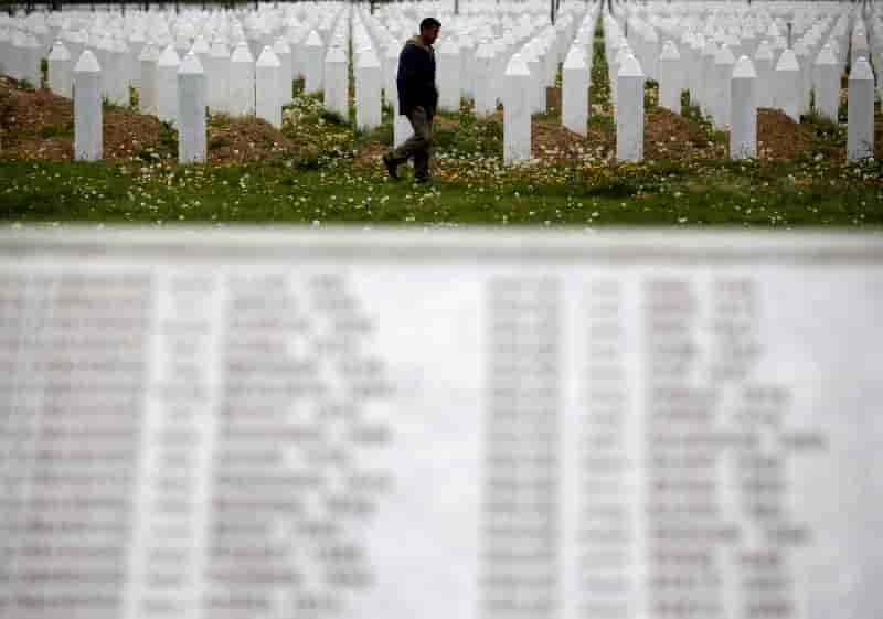 Huit hommes arretes en serbie pour participation directe au massacre de srebrenica