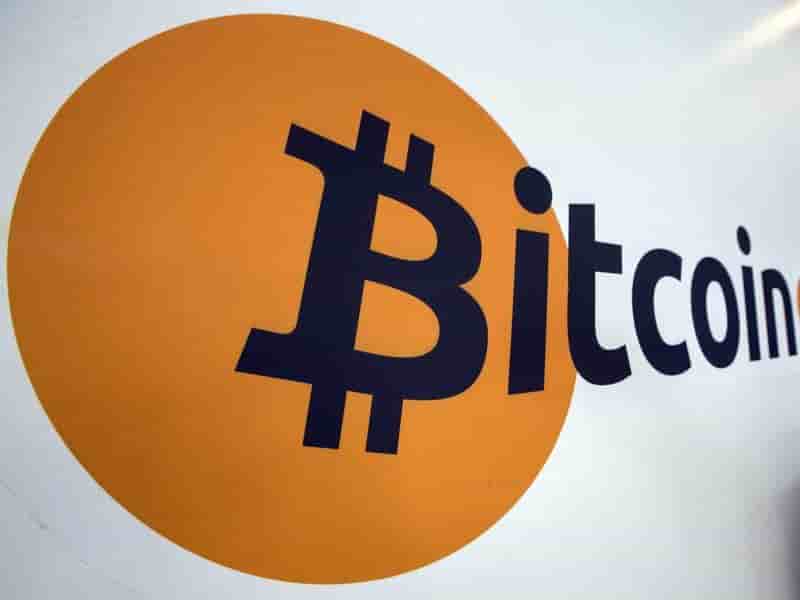 Le bitcoin a de nouveaux sommets, les 10.000 dollars en vue