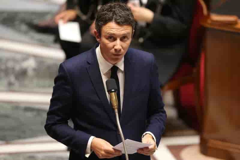 Griveaux reste evasif sur les discussions sur la corse