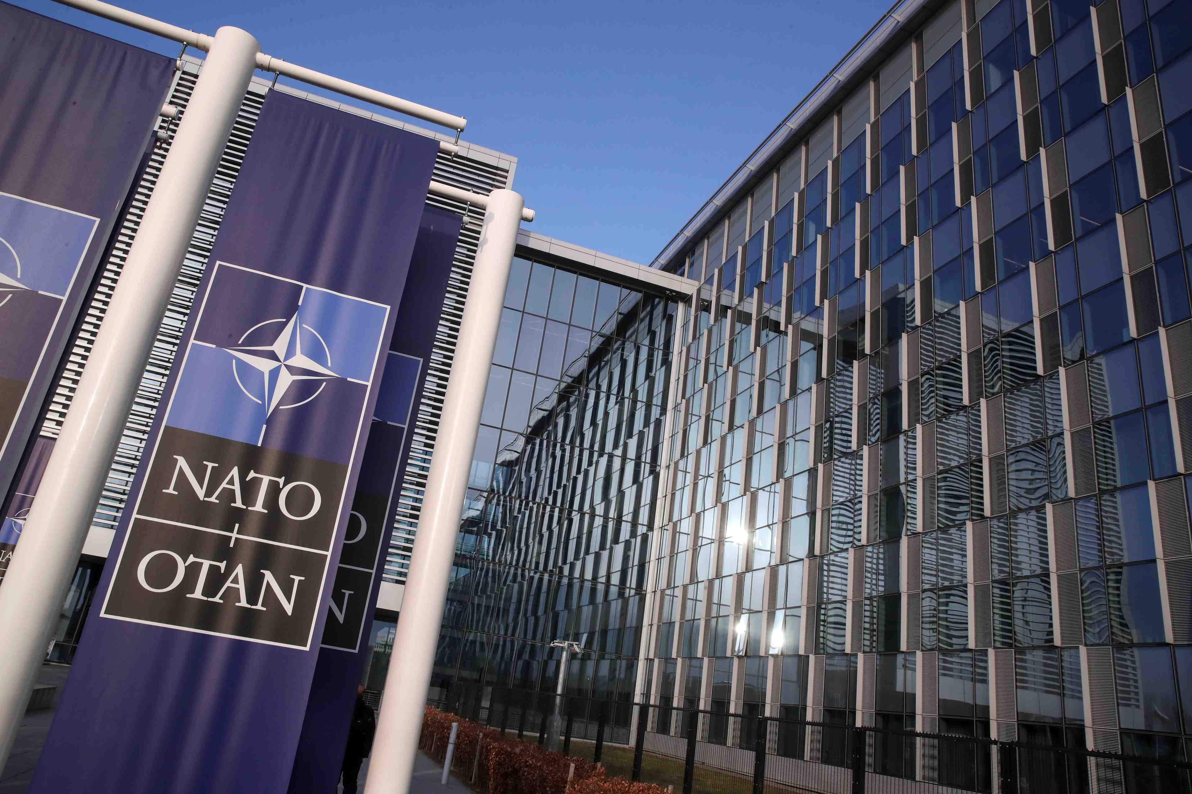 Otan: washington veut revitaliser l'alliance, l'afghanistan toujours en discussions