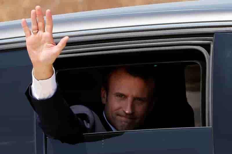 Chute severe de popularite pour emmanuel macron