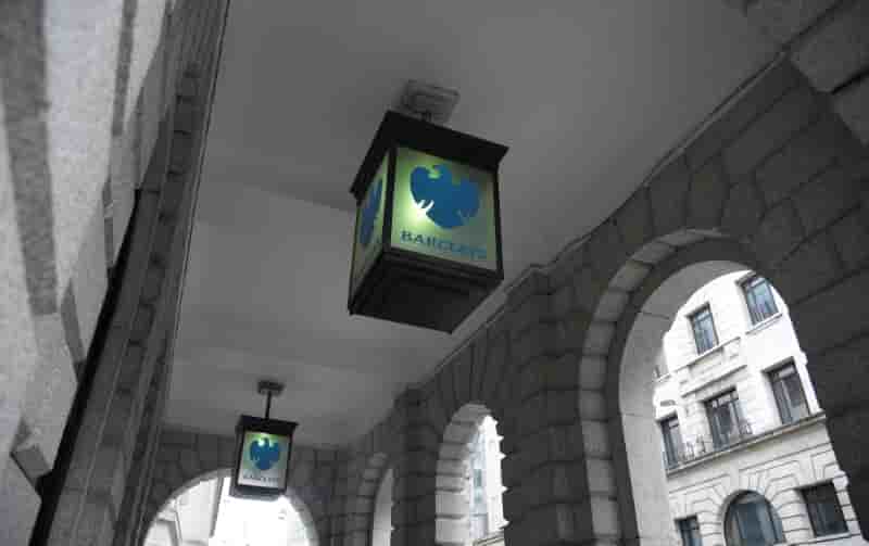 Barclays: benefice trimestriel sur un an quasiment triple