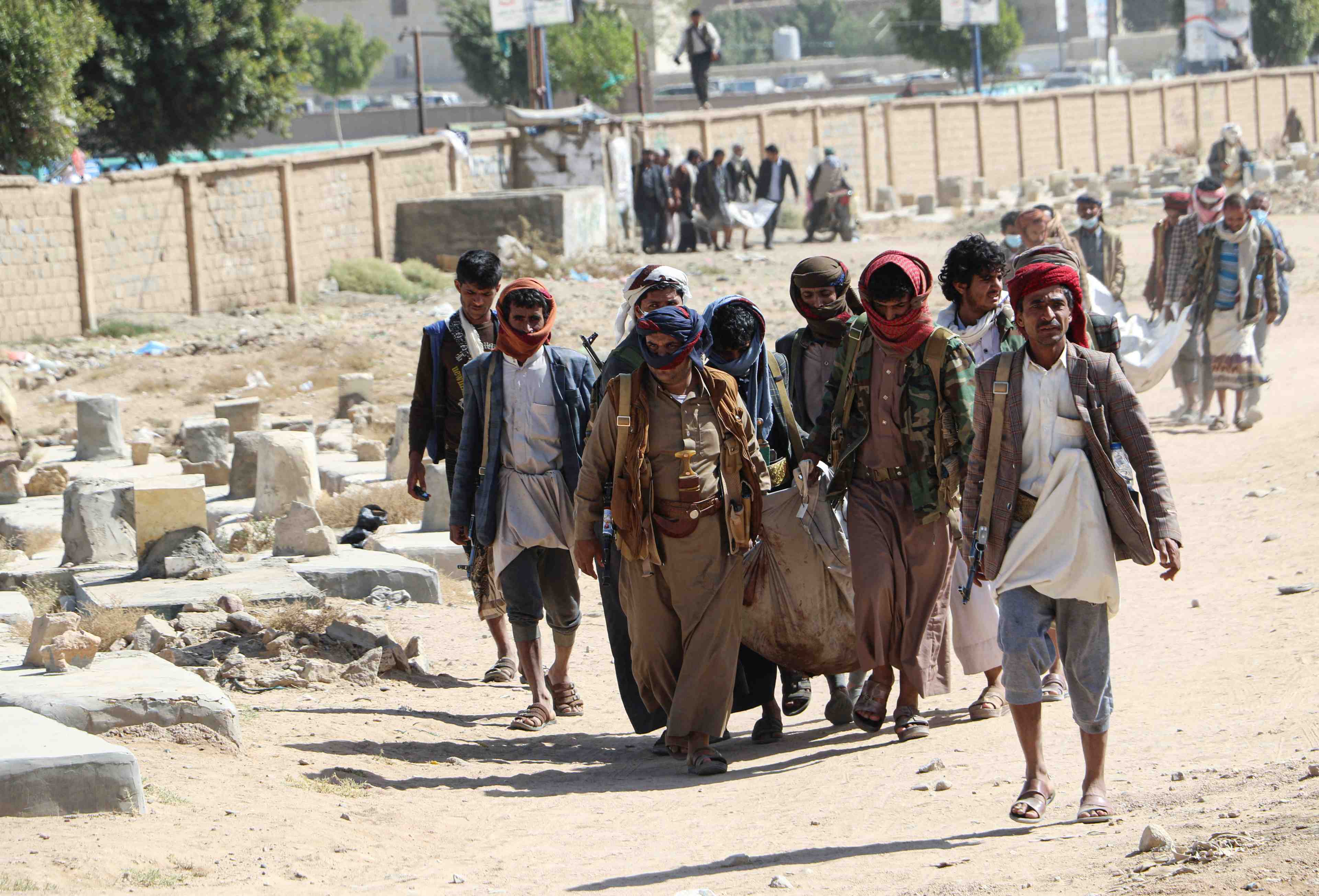 Yemen : cinq morts dans un tir de missile a marib, selon la presse officielle