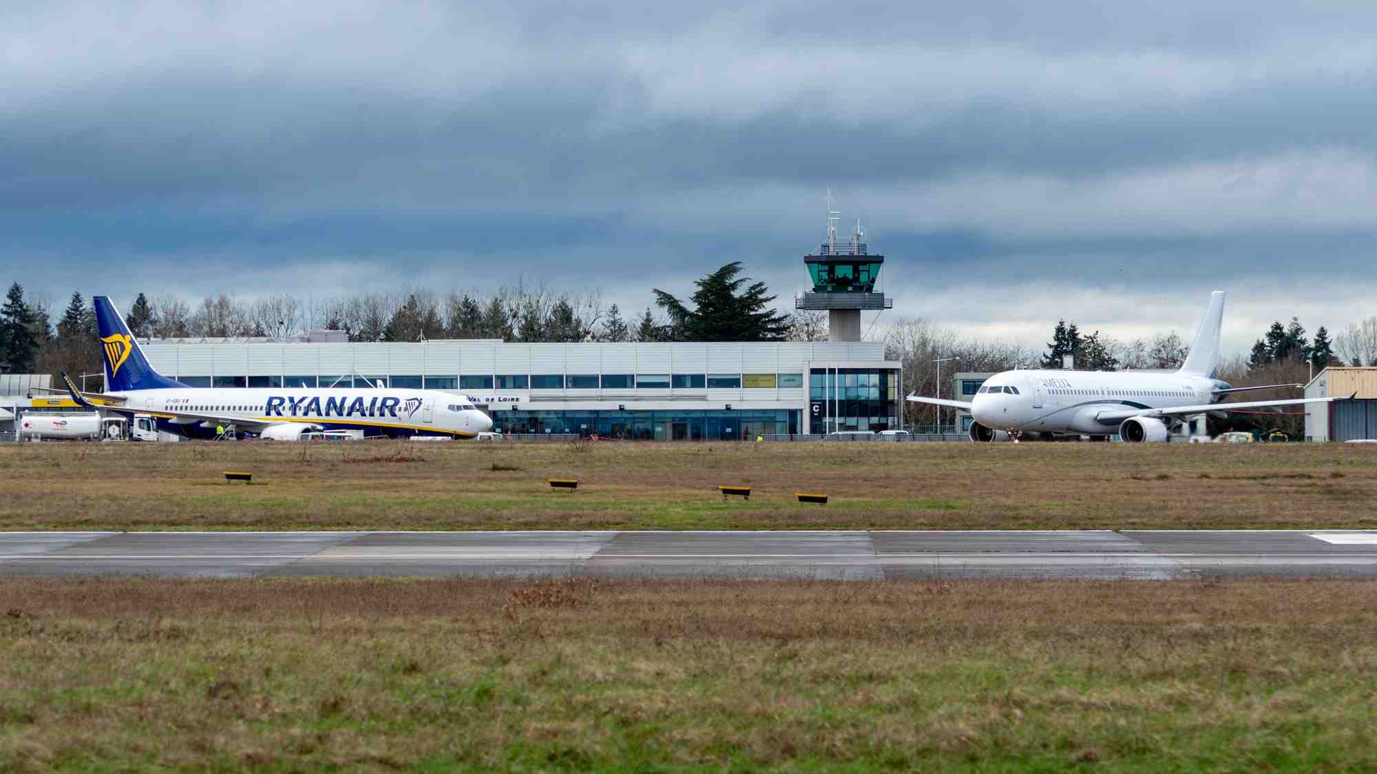 L’arrivée prochaine de la compagnie L’Odyssey va permettre à l’aérogare de Tours, qui sera entièrement rénové et agrandi en 2025, de ne plus dépendre d’un seul transporteur aérien, Ryanair actuellement.