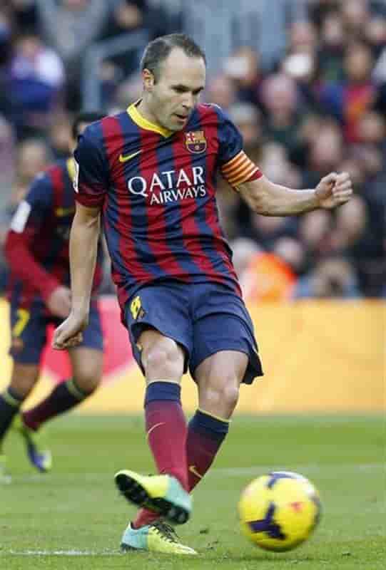 Football: Andres Iniesta prolonge de trois ans au Barça