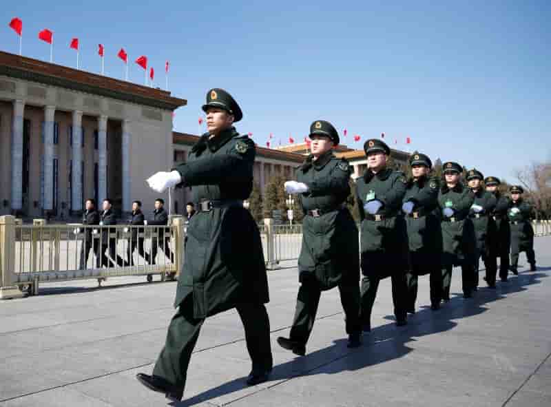 L'enquete sur l'armee chinoise releve de nombreuses irregularites