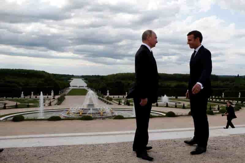 Syrie: macron appelle poutine a agir pour proteger les civils