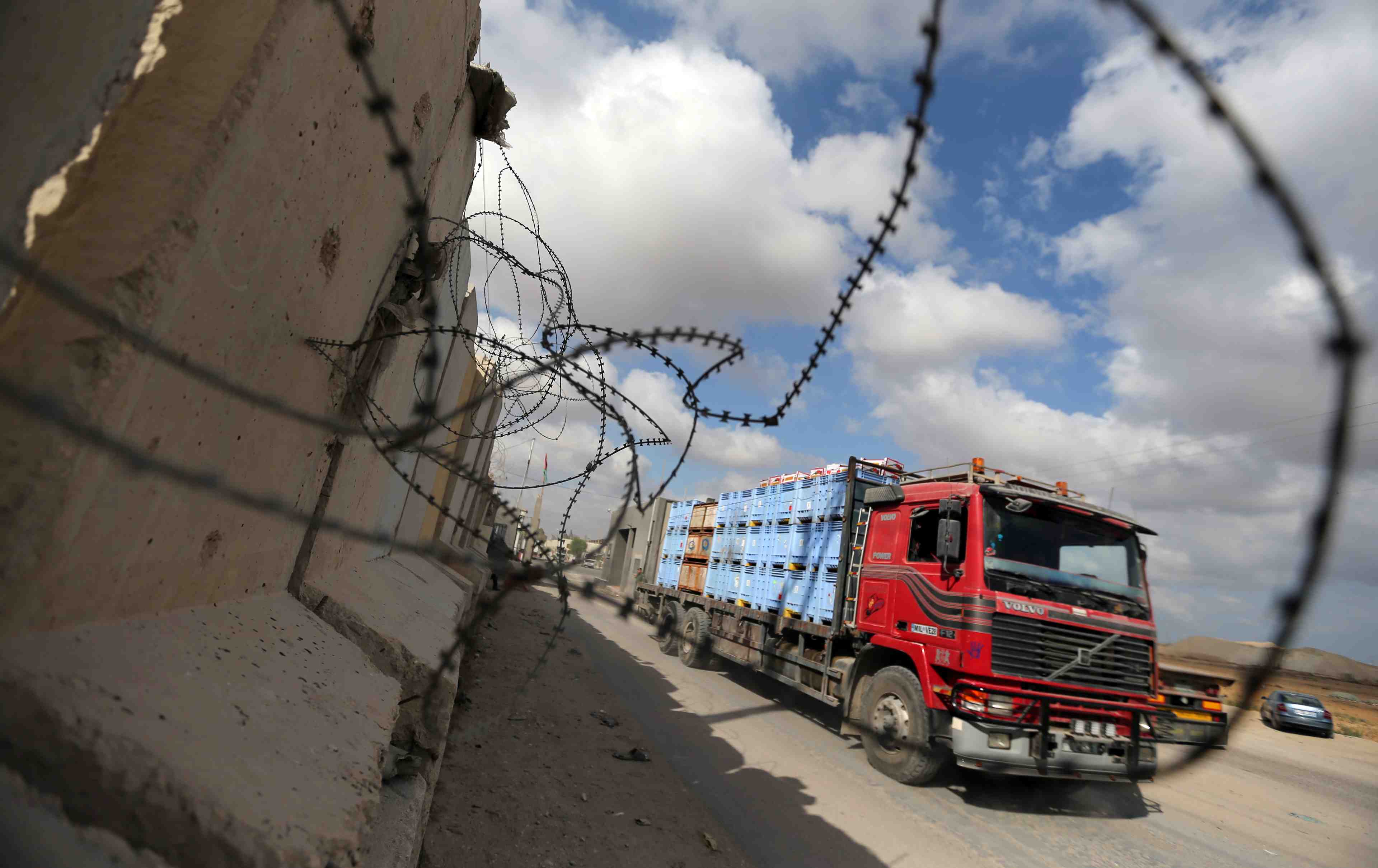 Israel rouvre le principal point de passage a la frontiere avec gaza