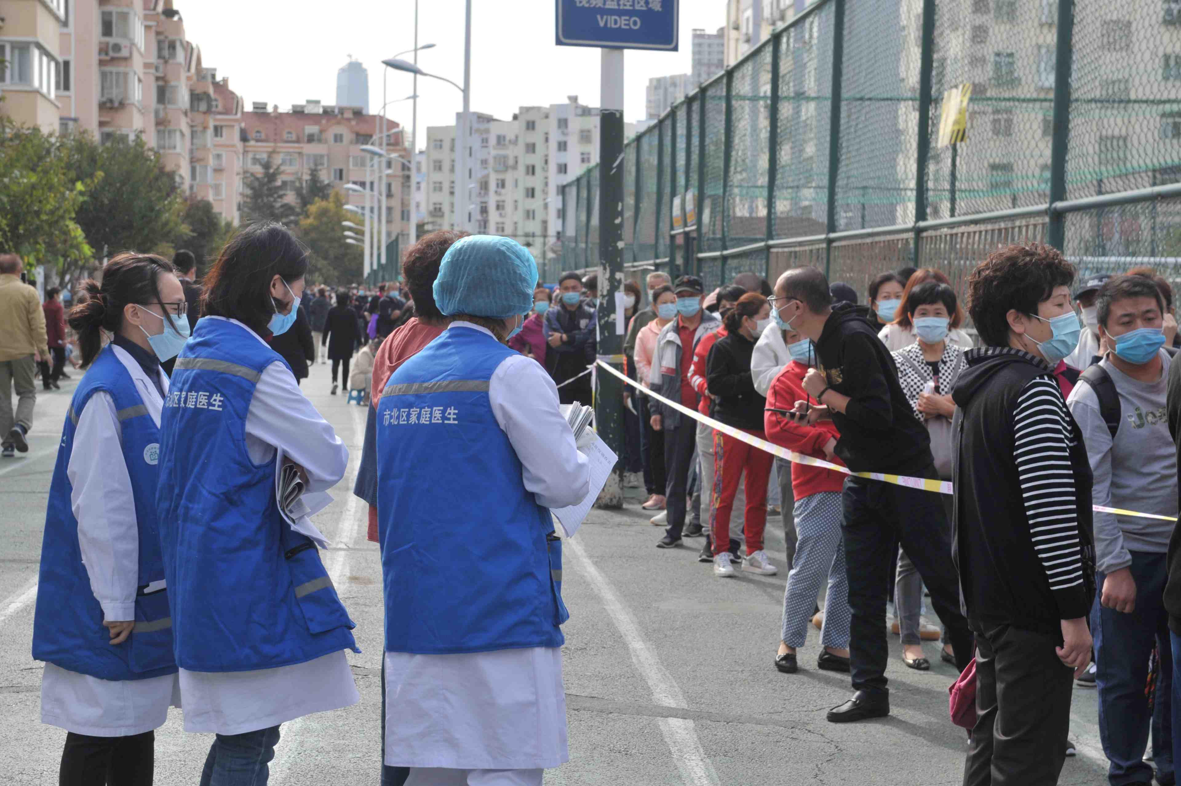 Coronavirus: premieres infections locales en chine depuis pres de deux mois